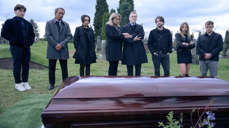 The Campbell family is gathered for a funeral in the final destination strains
