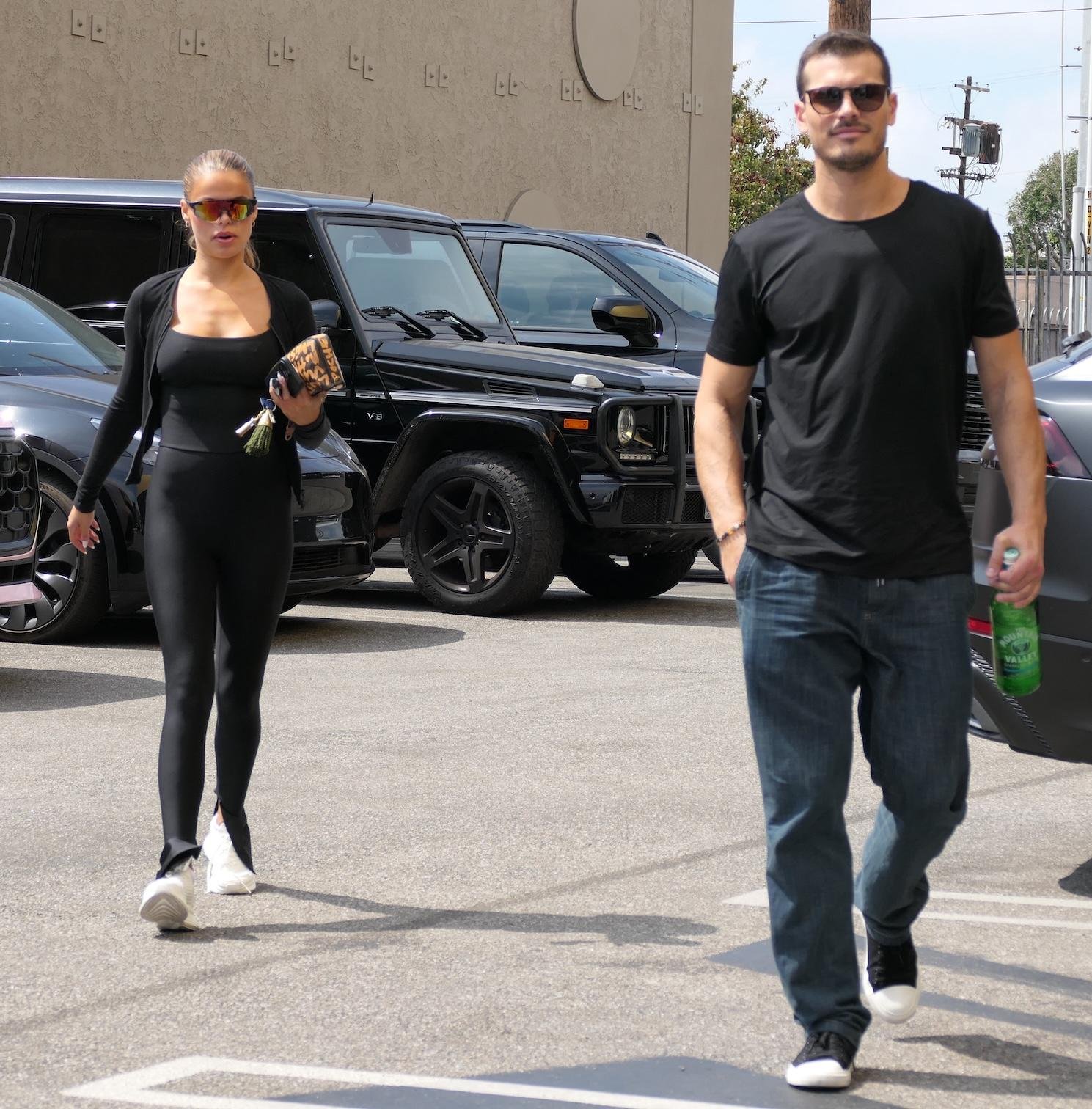 Brooks is rare and brought Savashinko Hed to the DWTS rehearsal