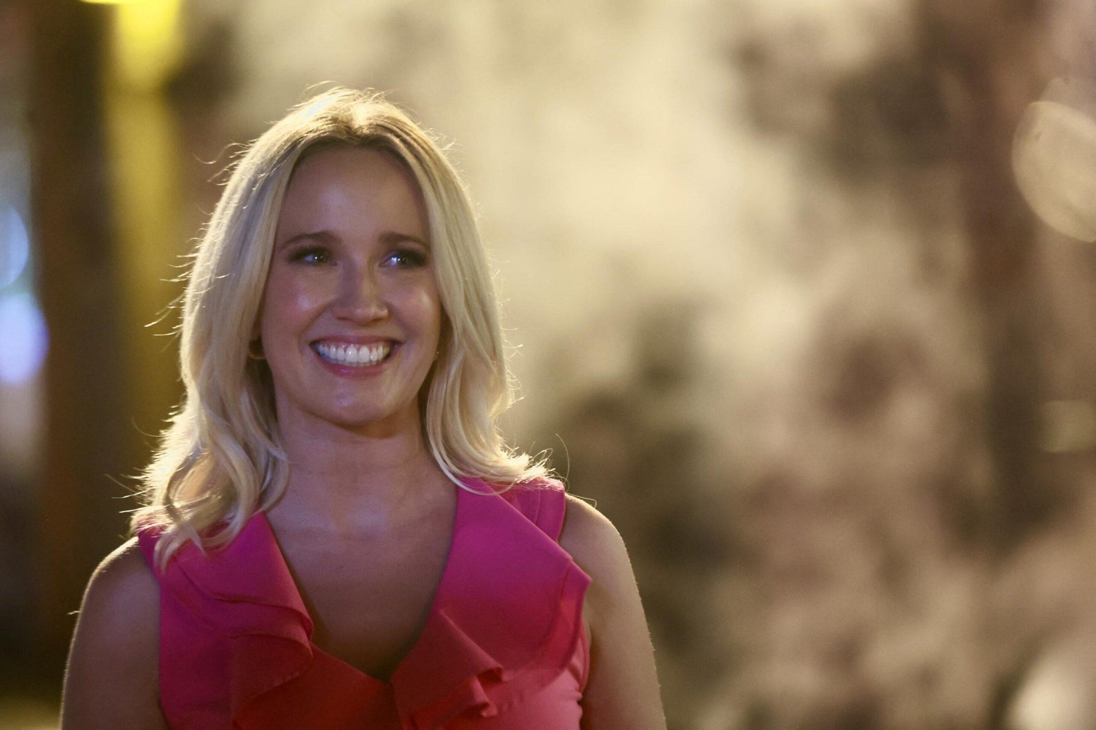 Anna Camp was seen on a group