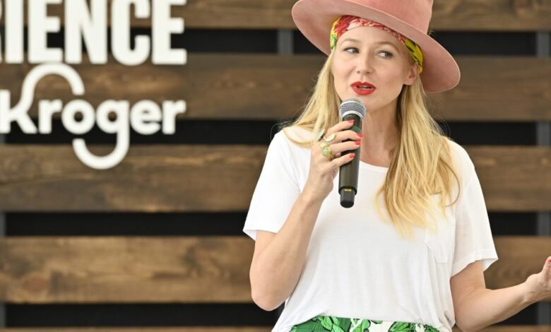 1747565948 Heres how the singer Jewel and the Kroger supermarket giant.jpg