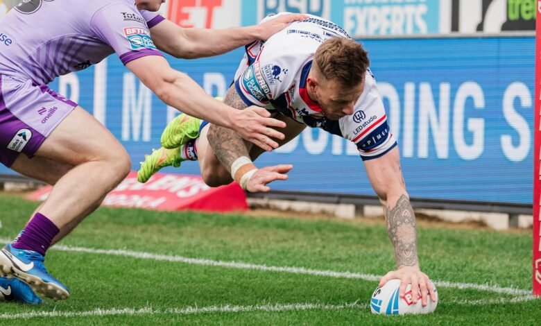 1747596759 Super League Wakefield Trinity thrash Warrington Wolves while Castleford Tigers.jpg