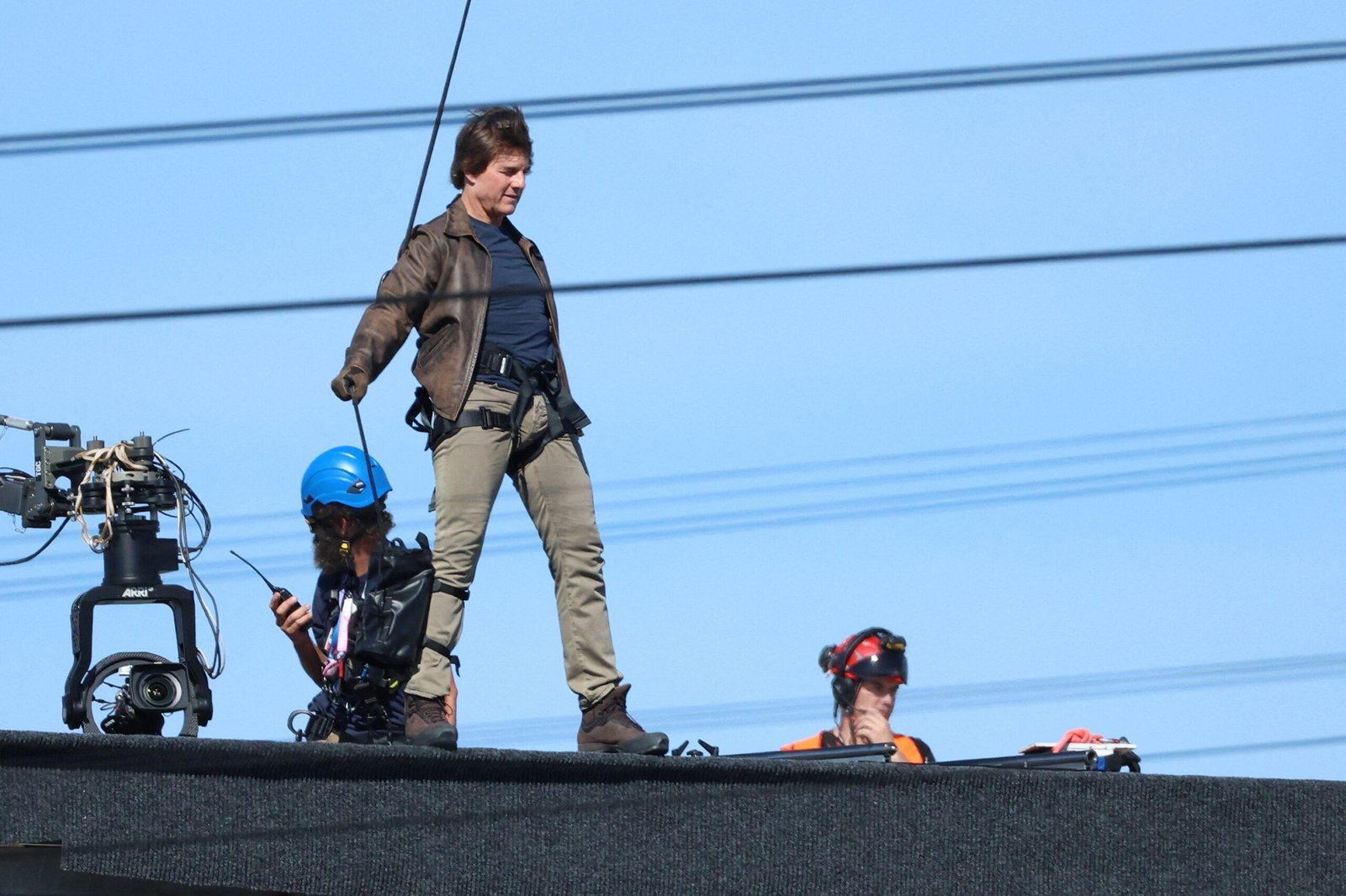 Tom Cruise is amazing during the closing ceremony of the Paris 2024 Olympics.