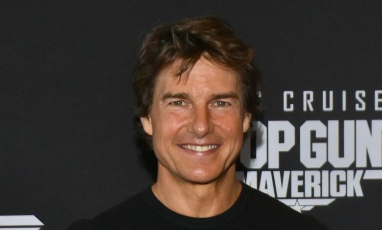 1747904373 Tom Cruise Goes Viral As Fans Freak Out Over His.jpg