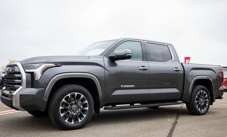 1748019405 Toyota recalls 443000 Tundra Tundra Hybrid trucks for reverse light.jpg