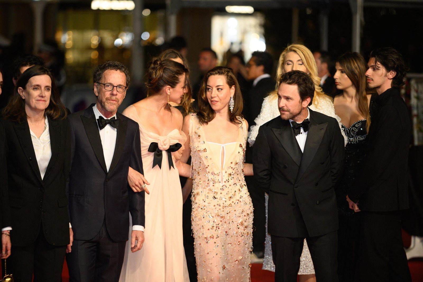 Charlie Day, Margaret Kabli, Ubre Plaza, Ethan Quinn in Hony Rug