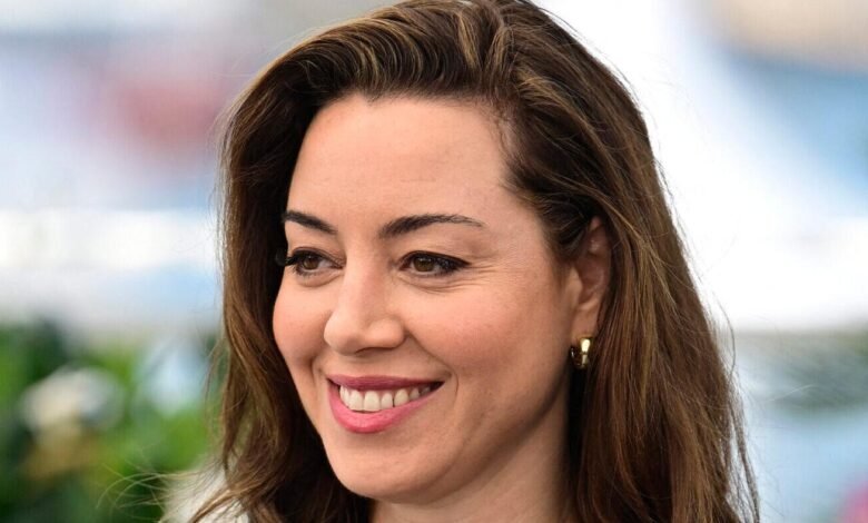 1748151181 Aubrey Plaza Comforted By Co Star On First Red Carpet Since.jpg