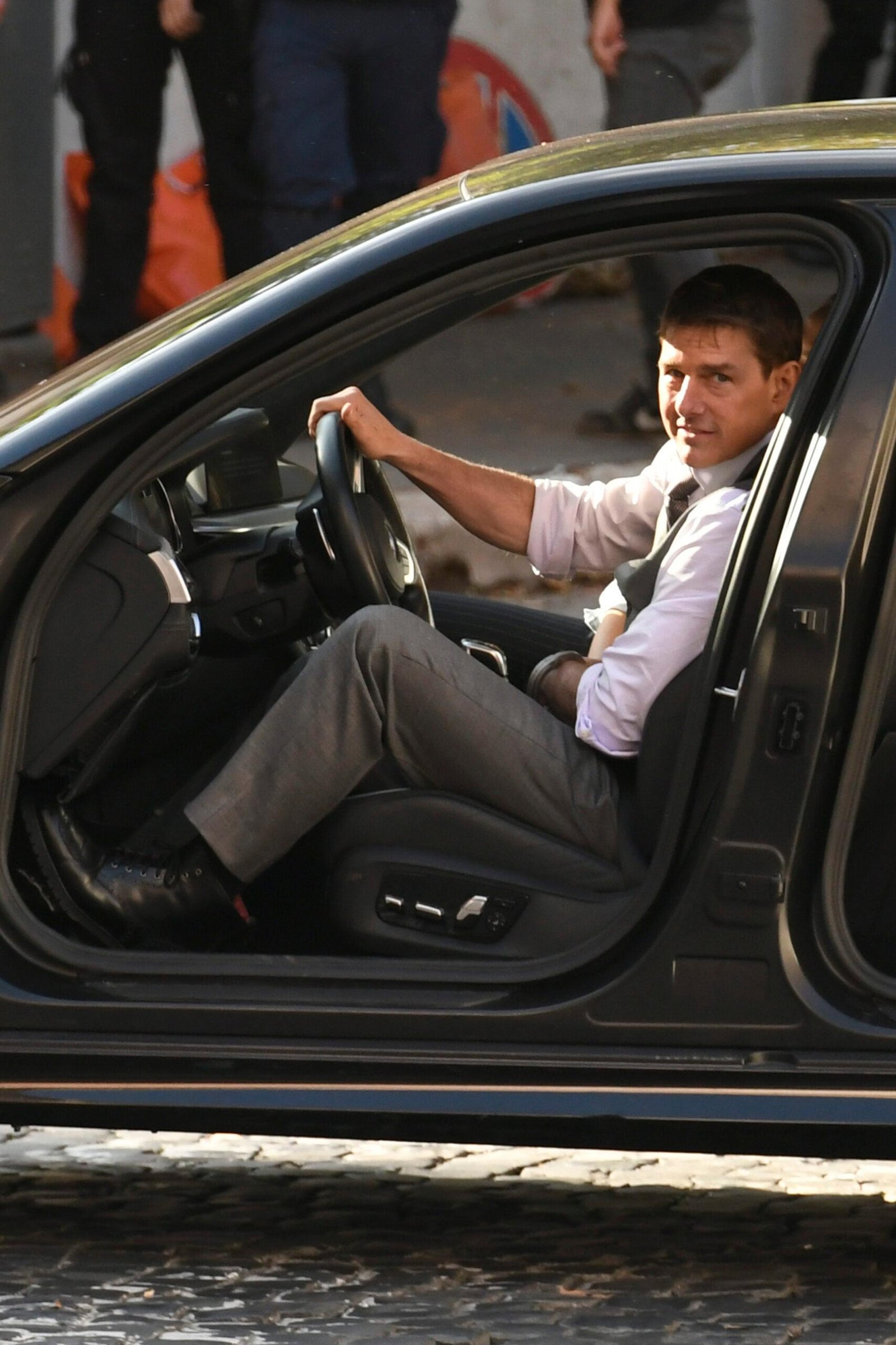 Tom Cruise filming a scene of the mission is impossible 7,