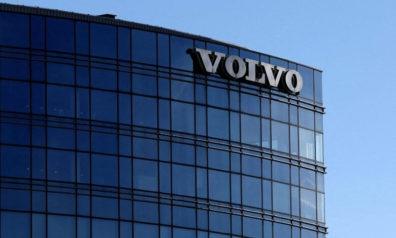 1748351578 Volvo is cutting thousands of jobs in cost and cash.jpg