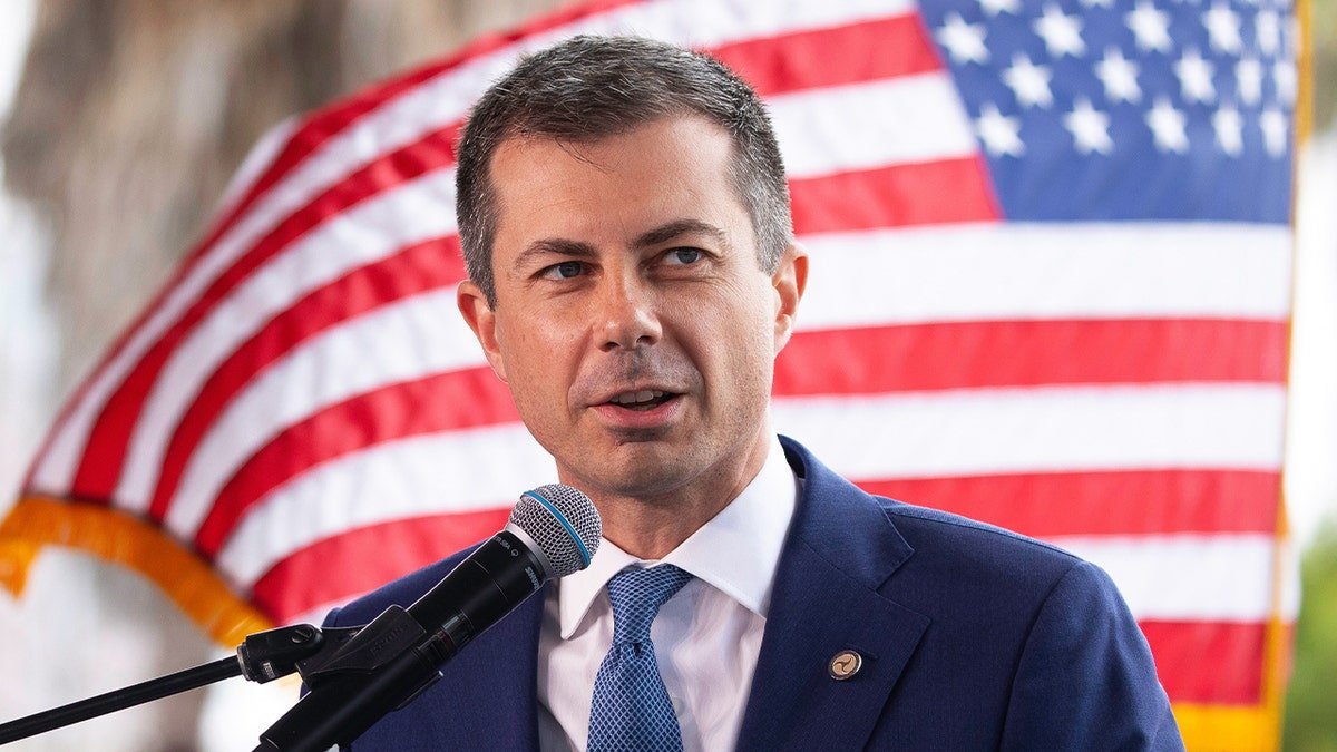 Previous transportation again. The Buttigieg House refused to confirm his plans to run for the presidency in 2028.