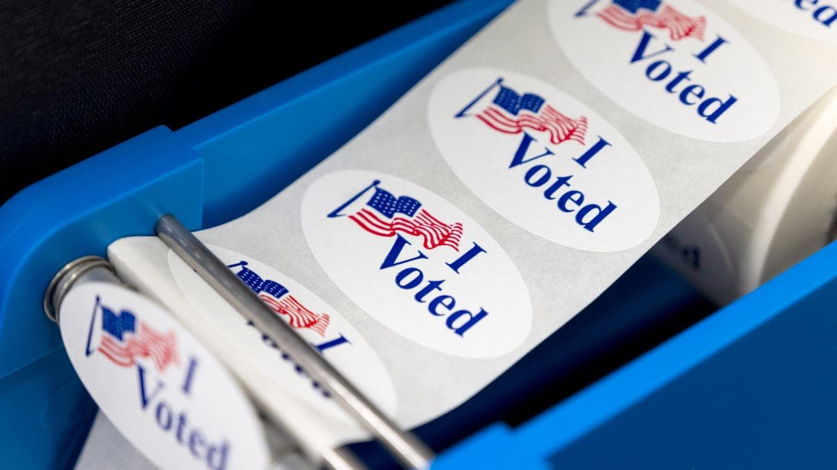 "I voted" attachments