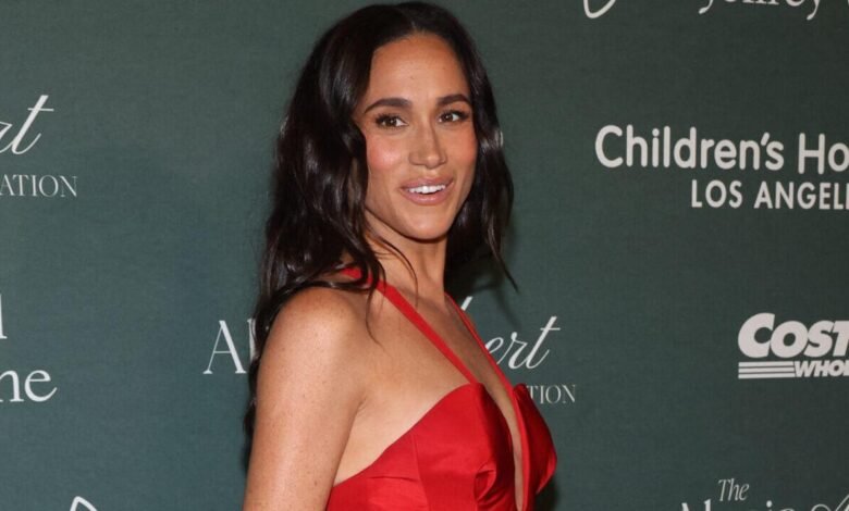 1748378103 Meghan Markle Recalls Gaining 65 Lbs And Wearing Heels While.jpg