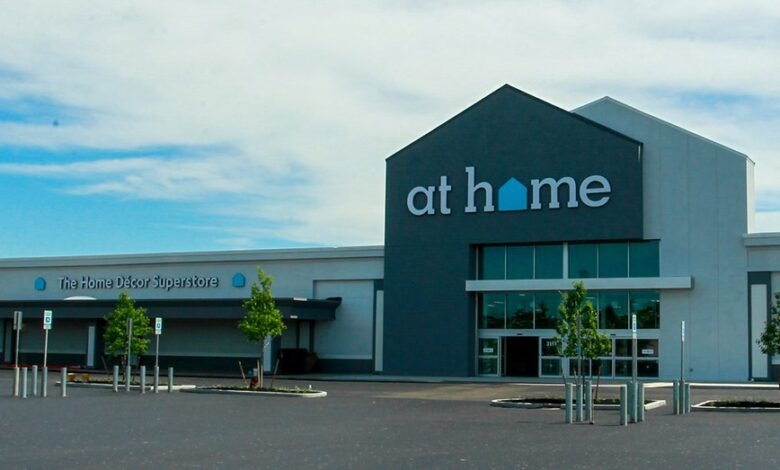 1748586278 At Home Group Inc prepares to file for Chapter 11.jpg