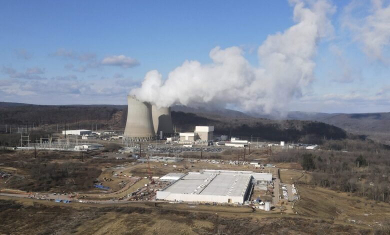 1748711556 States offer big incentives for data centers but huge land.jpg