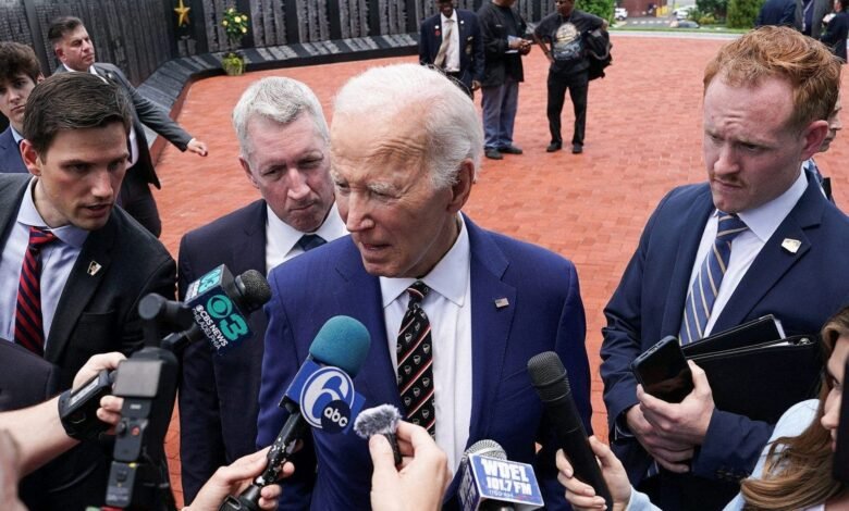 1748720178 Former President Joe Biden joked he could take on authors.jpg