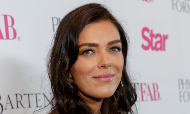 ANTMs Adrianne Curry Denies 500K Net Worth Report.jpg