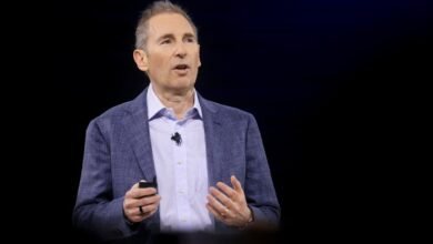 Amazon CEO says 100000 users now have Alexa.jpg