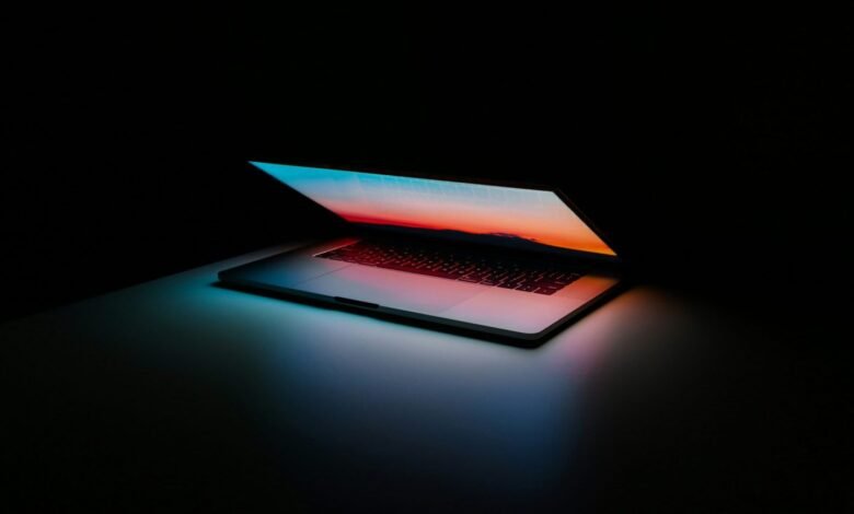 Apple is developing custom chips for smart glasses and more.jpg