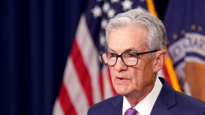 Federal Reserves Jay Powell urges US university students to protect.jpg