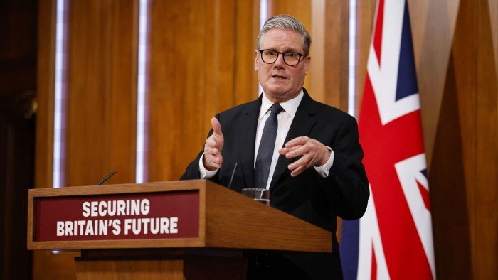 Keir Starmer unveils UK migration curbs.jpg