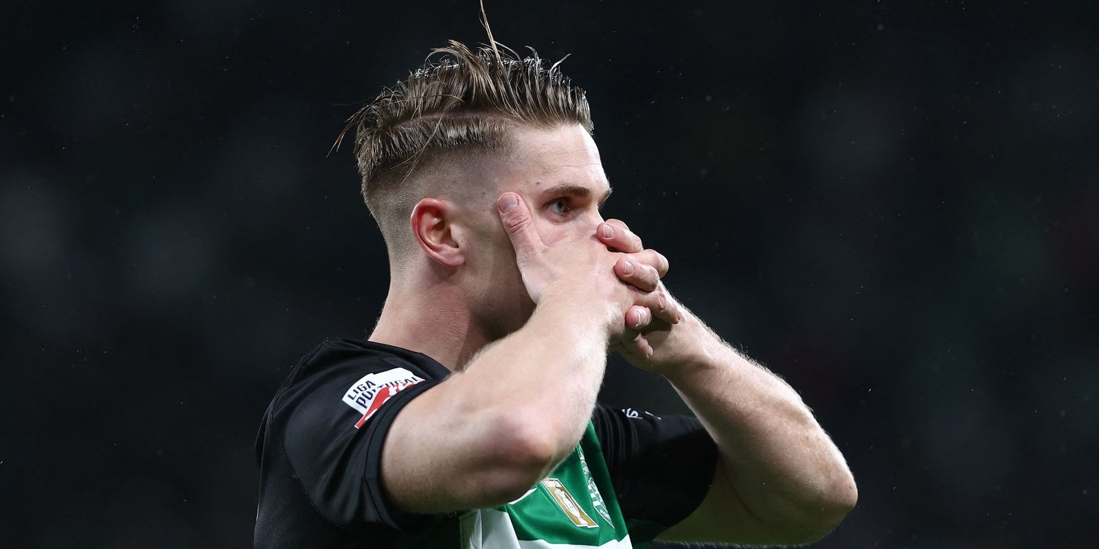 VIKTOR GYOKERES celebrates Sporting CP by scoring his third goal to complete his trilogy