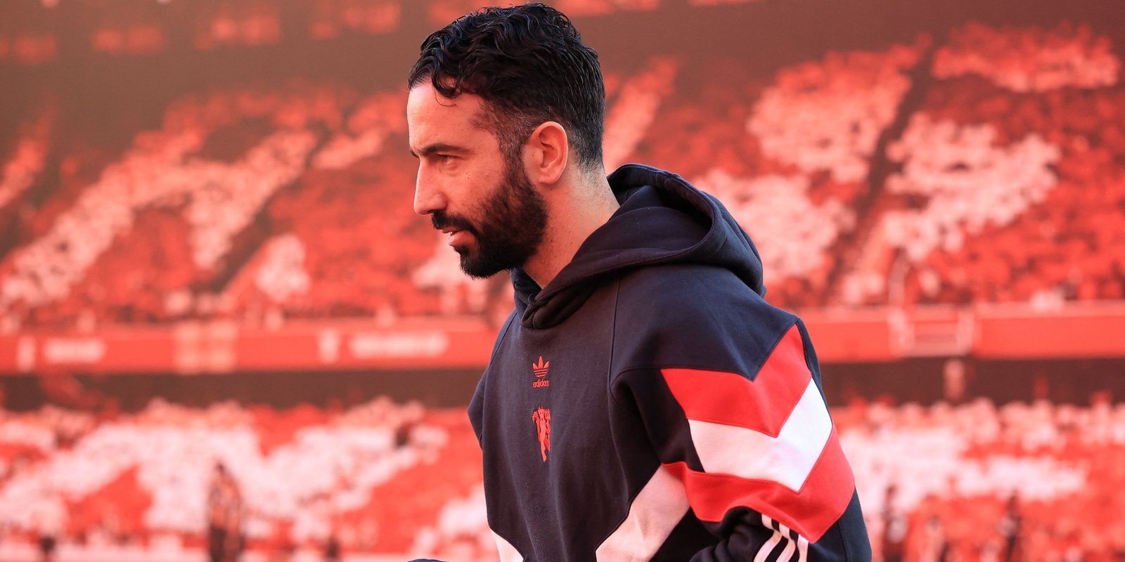 Manchester United manager Robin Amorim arrives before the match