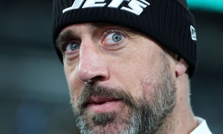 Mike Florio predicts Aaron Rodgers timeline for joining Steelers.jpg