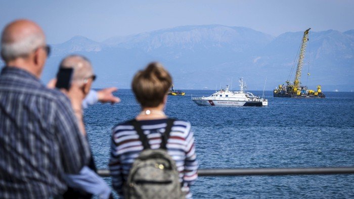 Mike Lynchs sunken yacht had ‘vulnerabilities UK probe finds.jpg