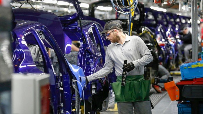 Nissan plans 7bn fundraising with British government backing.jpg