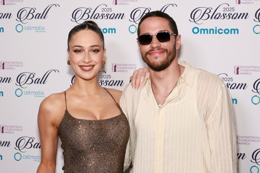 Davidson and Essey Hoyette are made for the first time in the red carpet