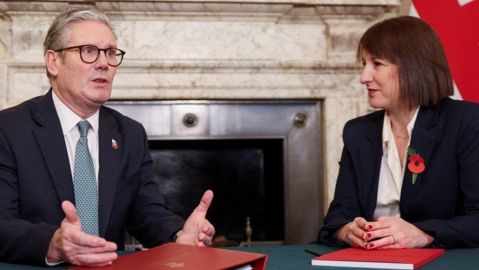 Starmer looks at scrapping UKs two child benefit cap.jpg