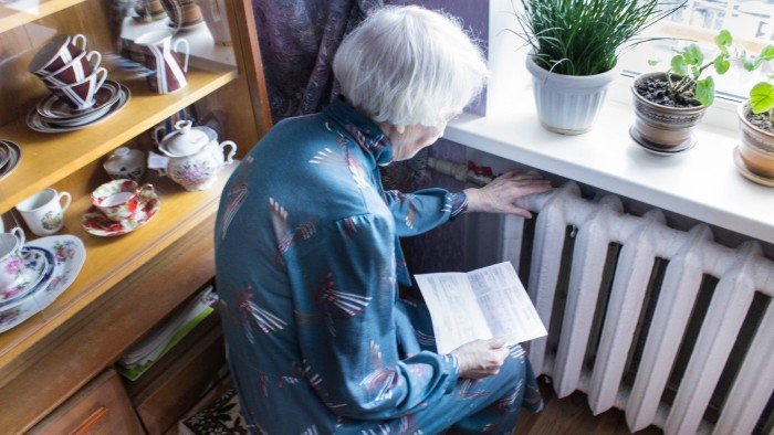 UK considers taxing pensioners to claw back winter fuel payment.jpg