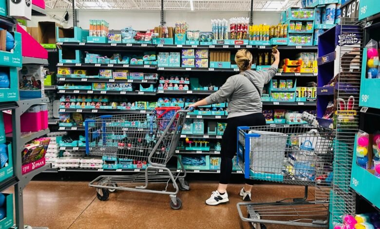 Walmart Says Prices Will Spike in About Two Weeks as.jpg