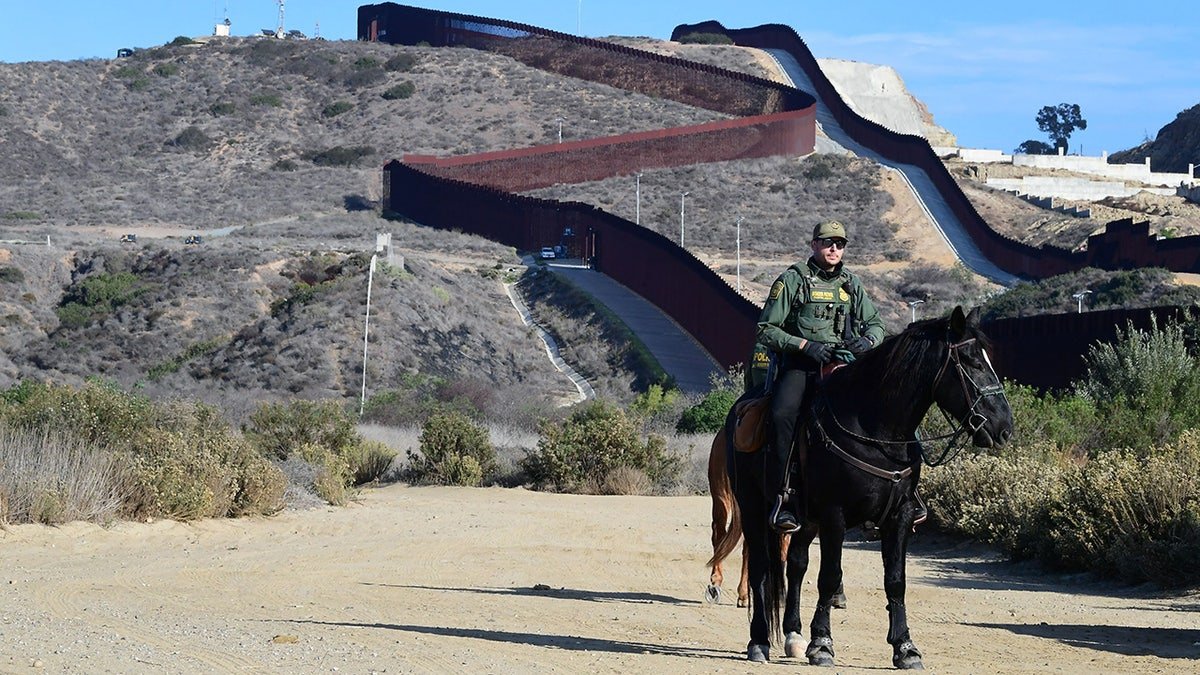 Border patrol agent appearance