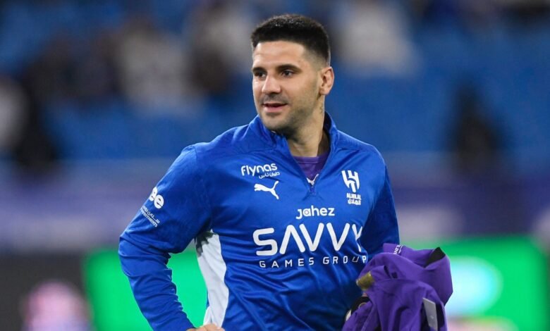 1748939467 Man Utd considering 400k pw striker with stunning 68 goals in.jpg