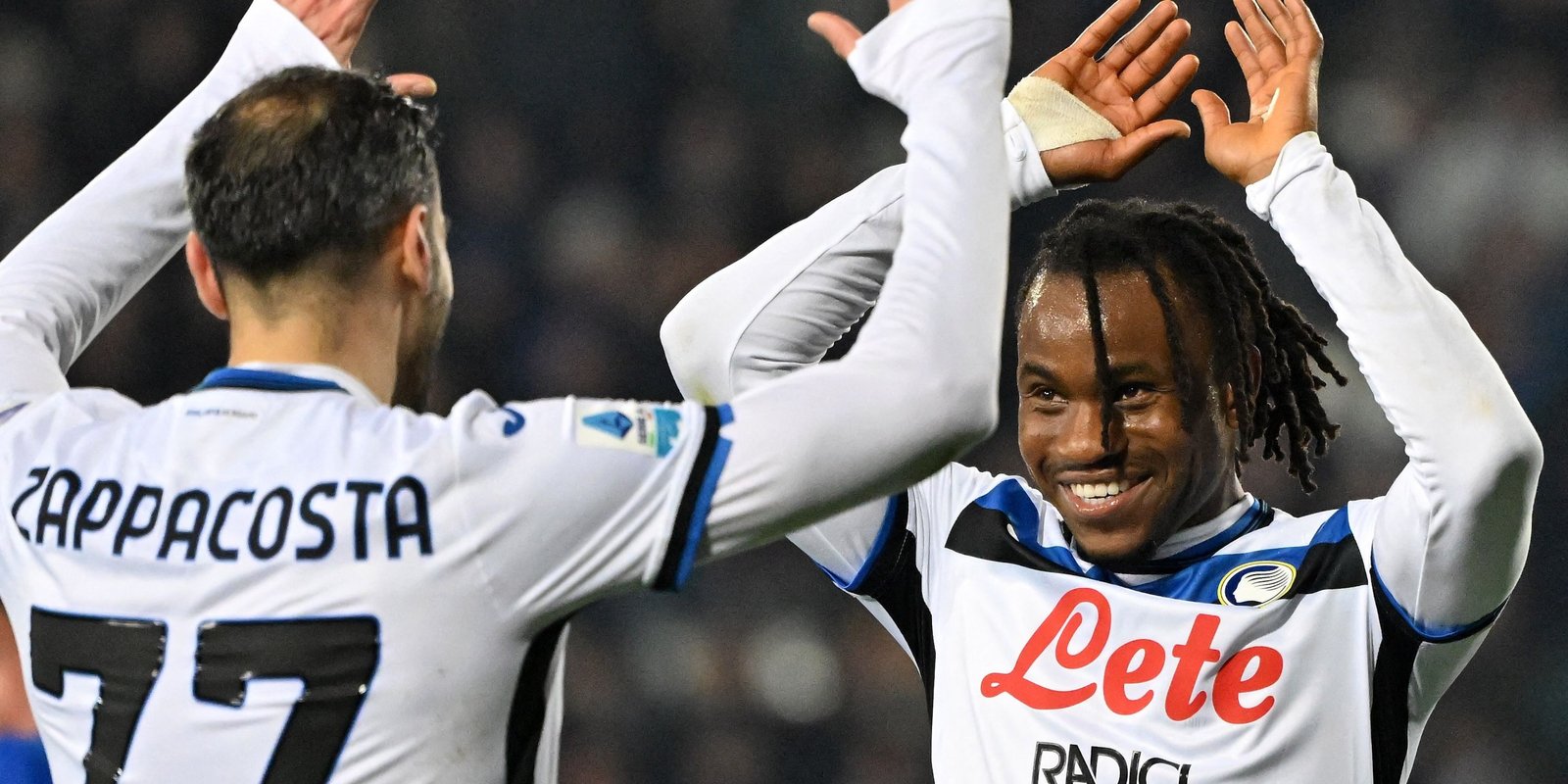 Davide ZapaPacosta celebrates Atalanta with their fifth goal with Ademola Lookman