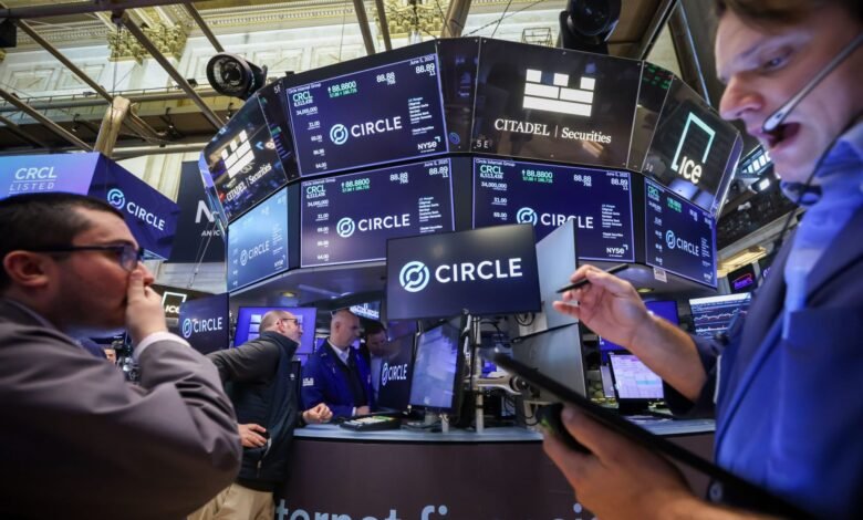 1749426150 Dow futures dip as stocks eye record highs ahead of.jpg