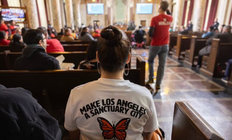 1749545650 Los Angeles other sanctuary cities could see funding slashed in.jpg