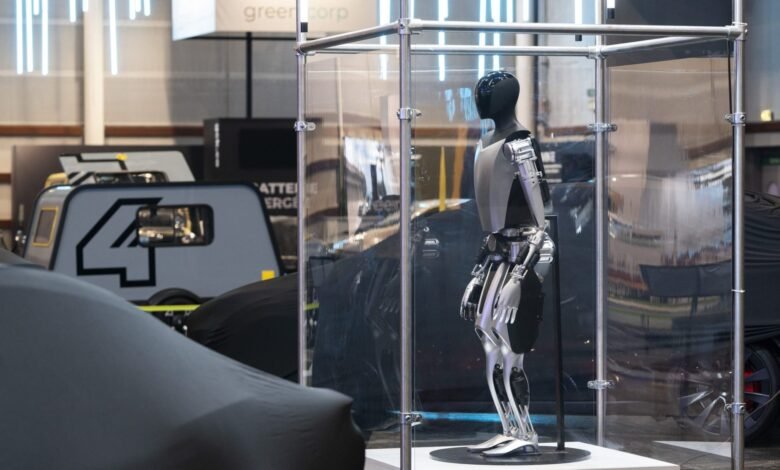 1749761859 Tesla sues ex Optimus engineer alleging theft of robotic trade secrets.jpg