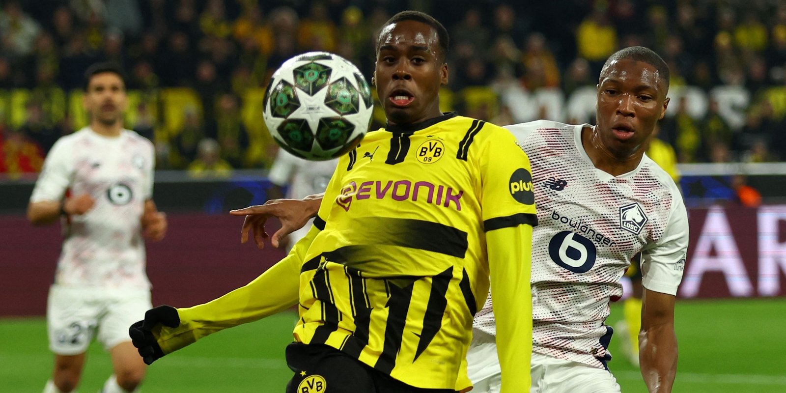 Jimmy Pino Purussia Dortmund from Borussia with Bavoud Bavood Lille