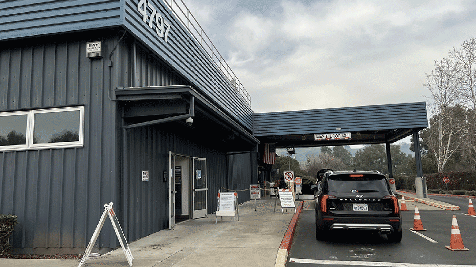 The cars reach the family decline center in the Contra Costa Province, Martinez, California, January 15, 2022.