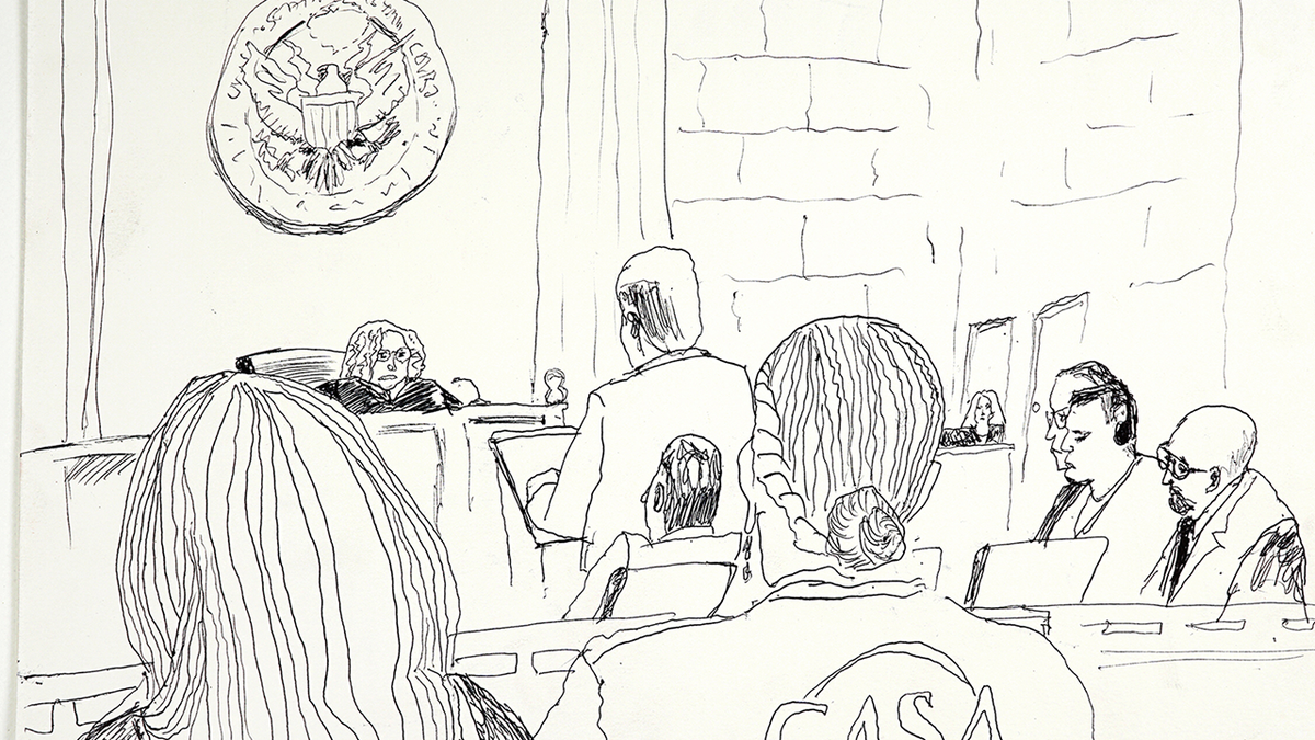 Drawing a pencil for the federal court hall