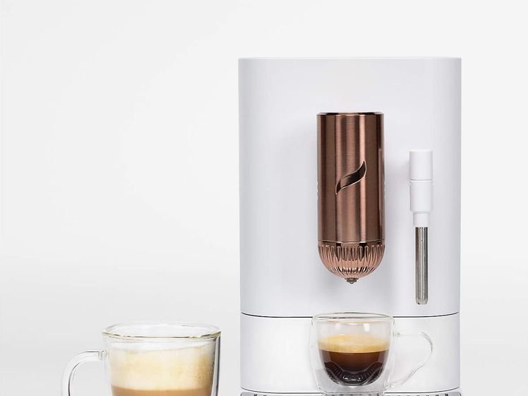 Affetto Espresso Machine with fresh espresso cups