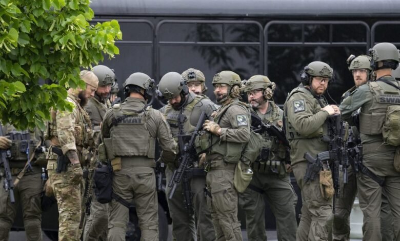 1750001987 Authorities still searching for suspect in shooting of 2 Minnesota.jpg