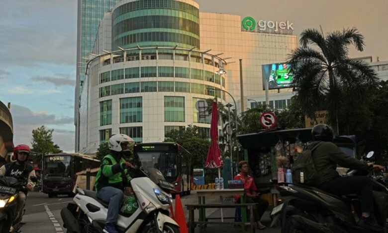 1750126963 GoTo Indonesias onetime tech darling banks on fintech to give.jpg