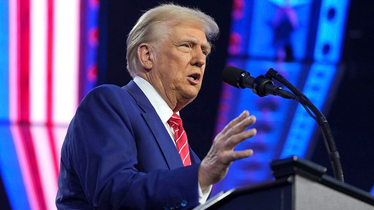 Donald Trump talks about America