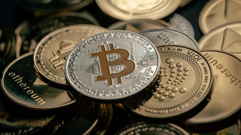 Explain an encryption currency and other encrypted customers
