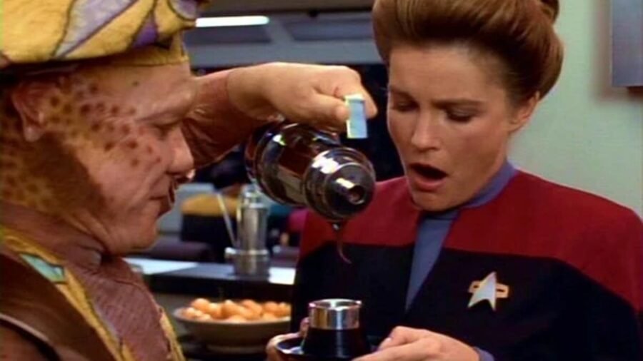 Star Trek Voyager pours the coffee