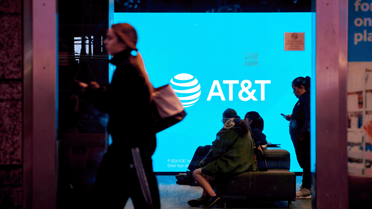 1750886237 ATT settles lawsuits over data breaches How to get a.gif