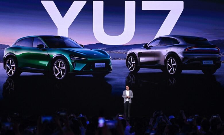 1751005896 Xiaomi shares surge after new SUV gets 289000 orders in.jpg