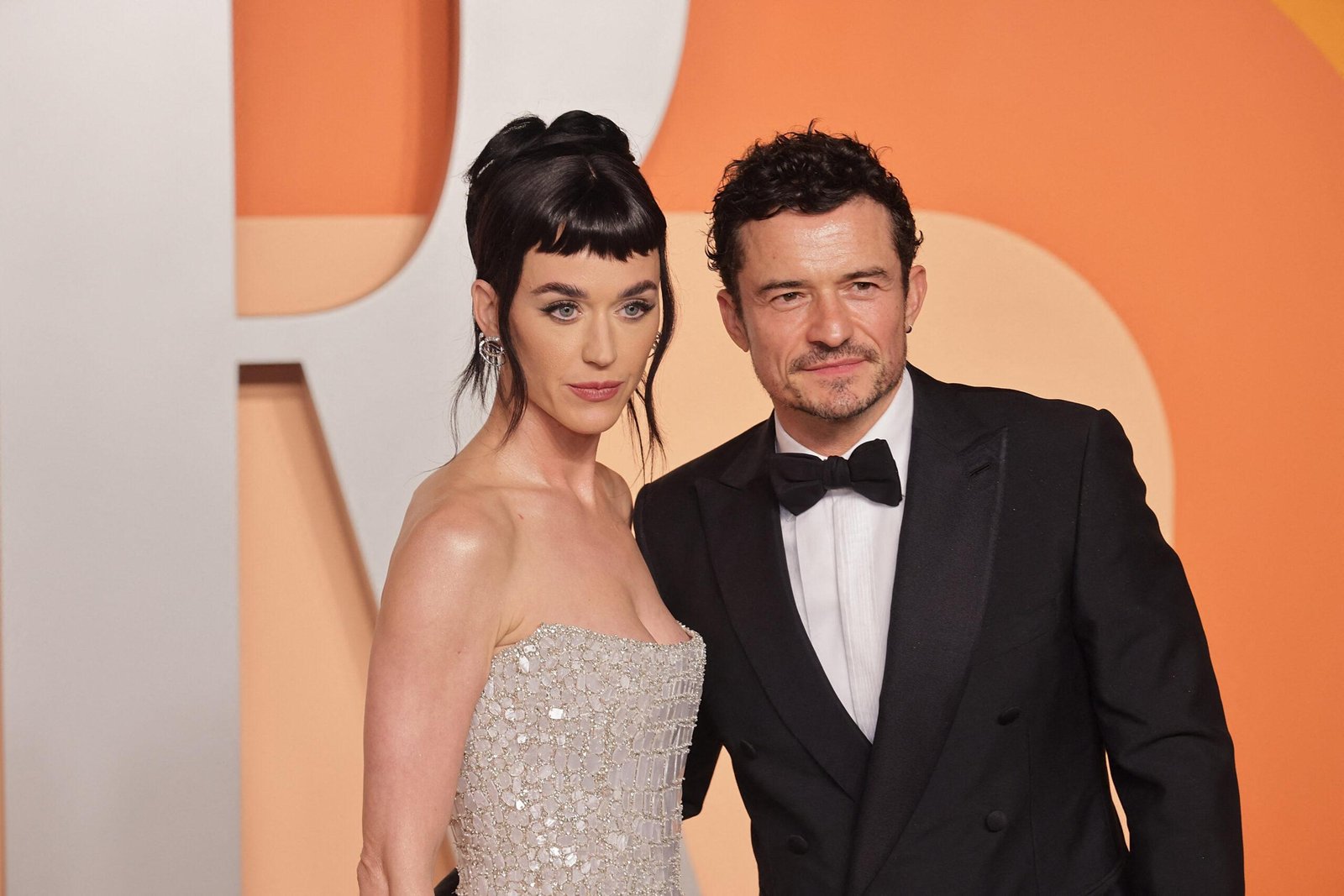 Katie Perry and Orlando Bloom in 2025 Vanity Vir Oscar party